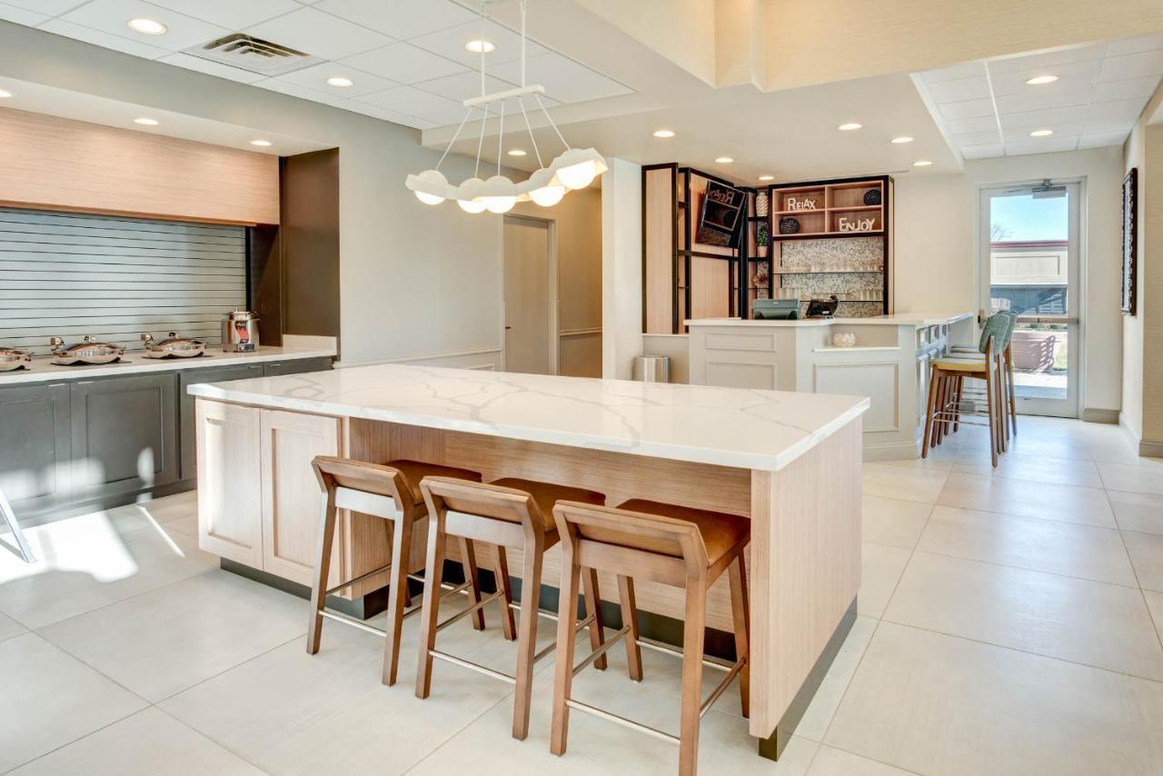 Hilton Garden Inn Лейквуд Экстерьер фото