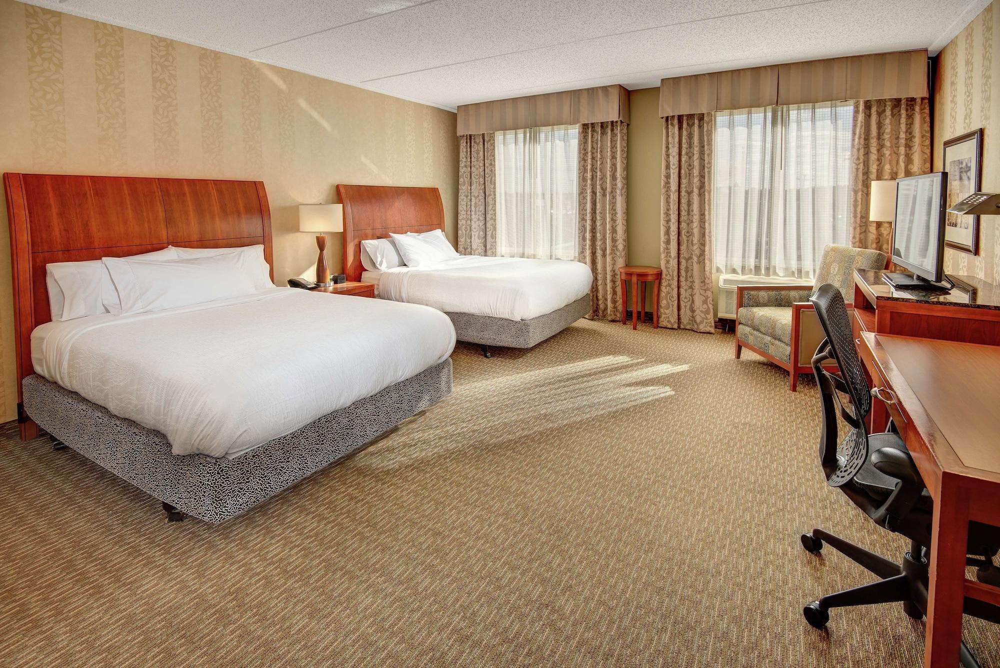 Hilton Garden Inn Лейквуд Экстерьер фото