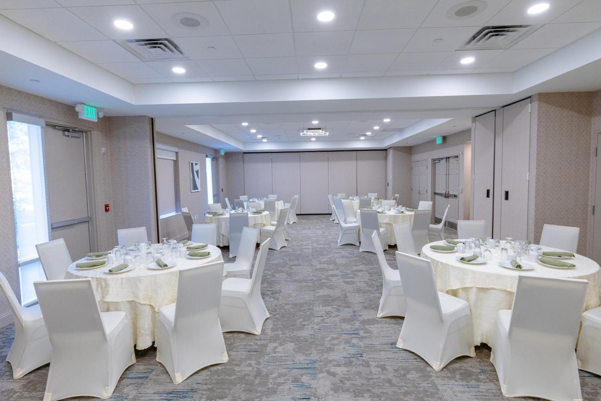 Hilton Garden Inn Лейквуд Экстерьер фото