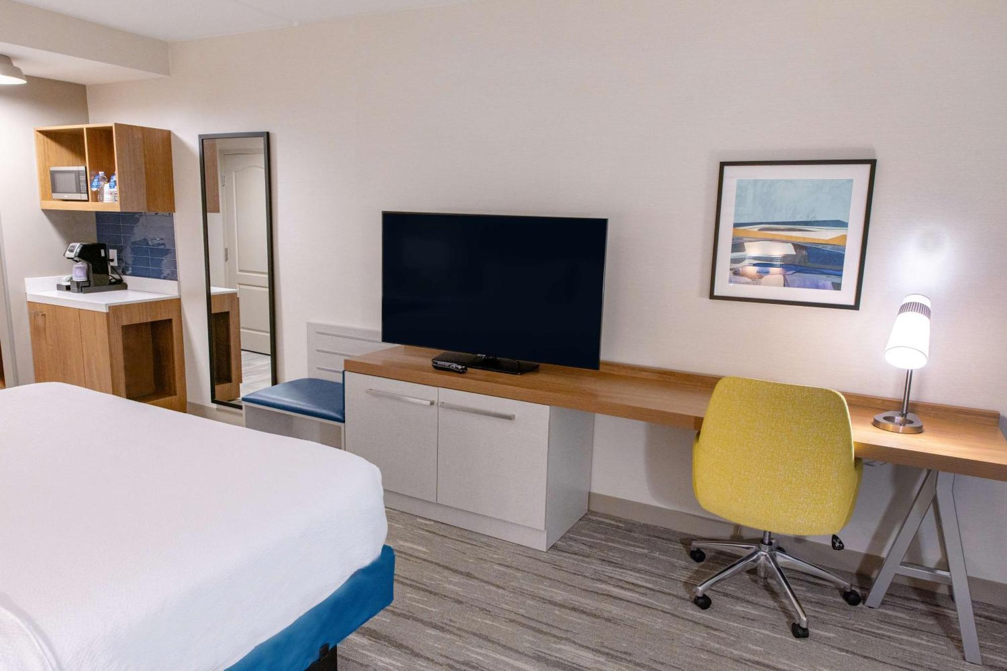 Hilton Garden Inn Лейквуд Экстерьер фото